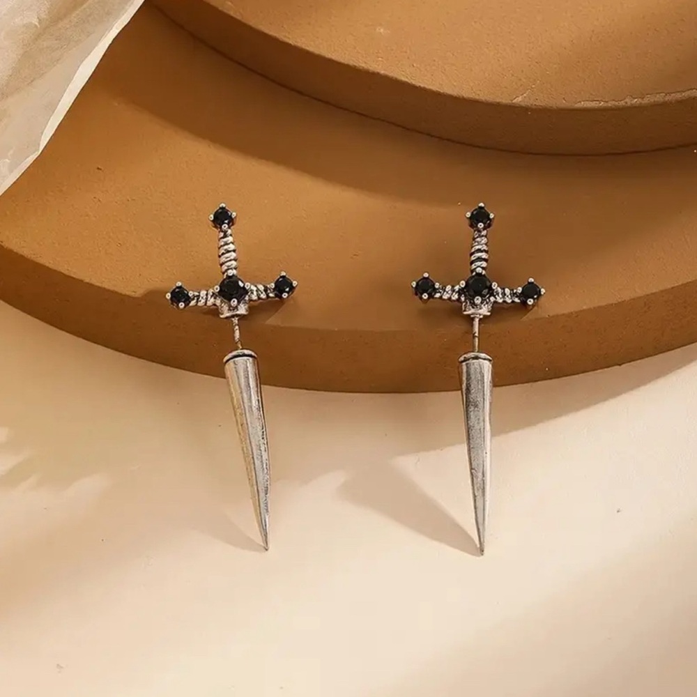 New! Dagger 2 Piece Earrings Red Or Black